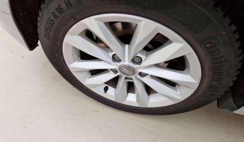 
								Audi A3 1.0 30 TFSI full									