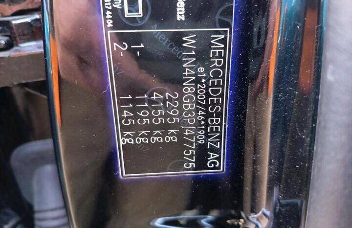 
								MERCEDES BENZ GLA 250 E AMG LINE full									