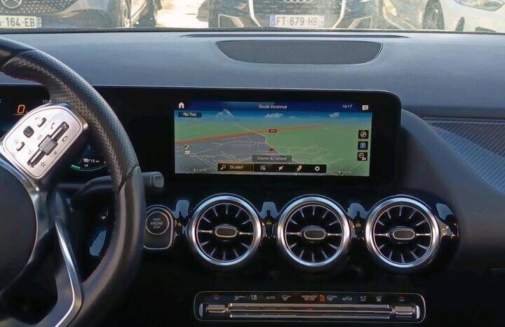 
								MERCEDES BENZ GLA 250 E AMG LINE full									