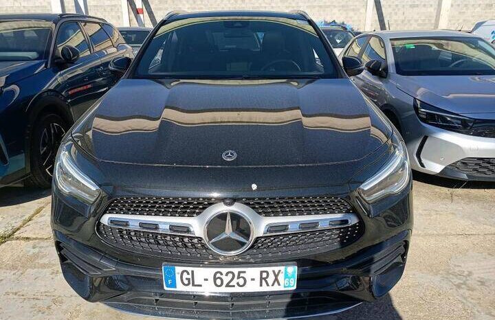 
								MERCEDES BENZ GLA 250 E AMG LINE full									