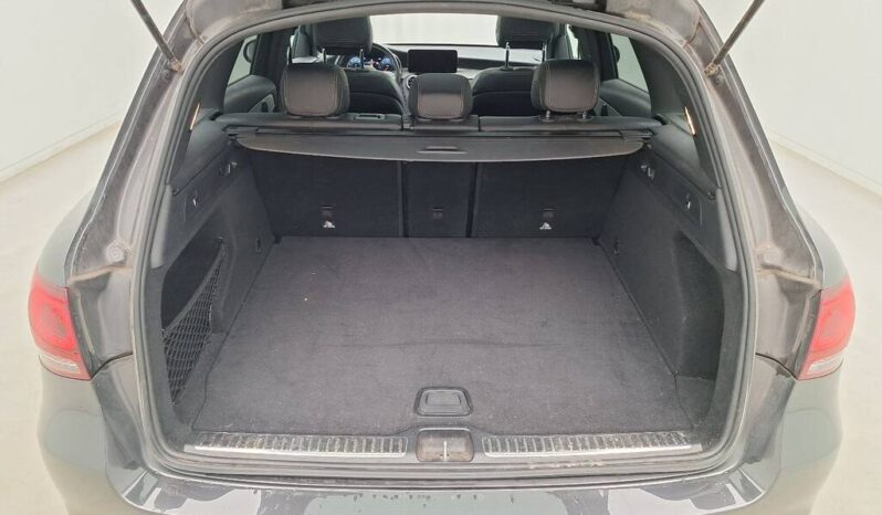 
								Mercedes GLC 200d AMG full									