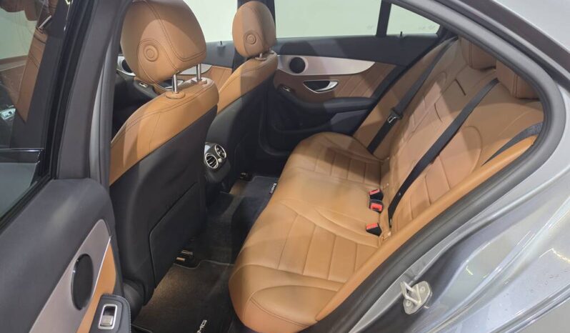 
								Mercedes C 300de Plug-In Hybrid AMG full									