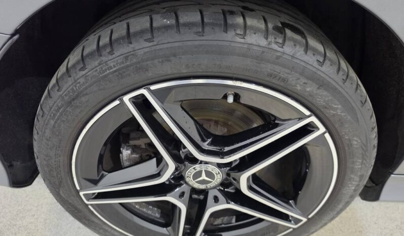 
								Mercedes C 300de Plug-In Hybrid AMG full									