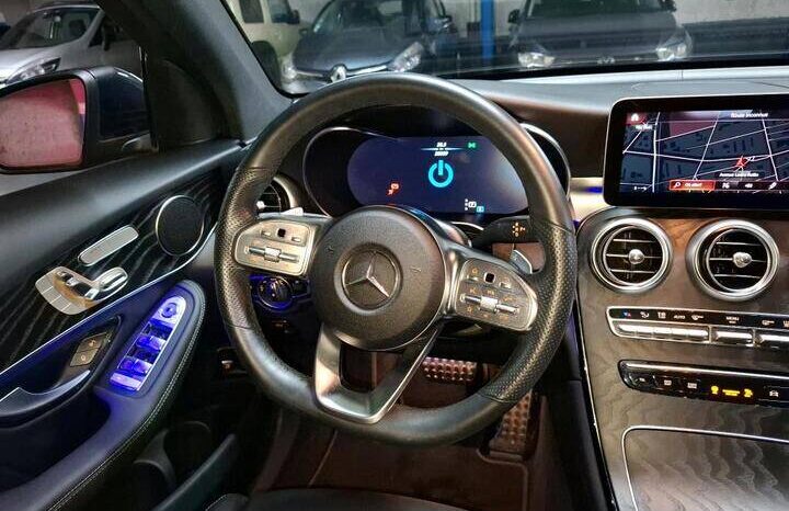 
								Mercedes GLC 300e Plug-In Hybrid full									