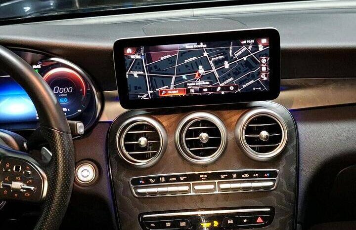 
								Mercedes GLC 300e Plug-In Hybrid full									