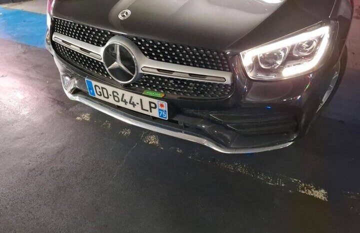 
								Mercedes GLC 300e Plug-In Hybrid full									