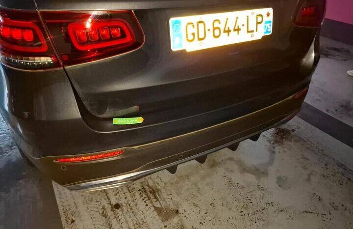 
								Mercedes GLC 300e Plug-In Hybrid full									