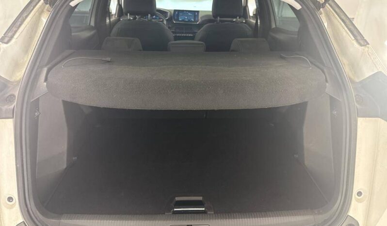 
								Peugeot 2008 1.2 Puretech Allure full									